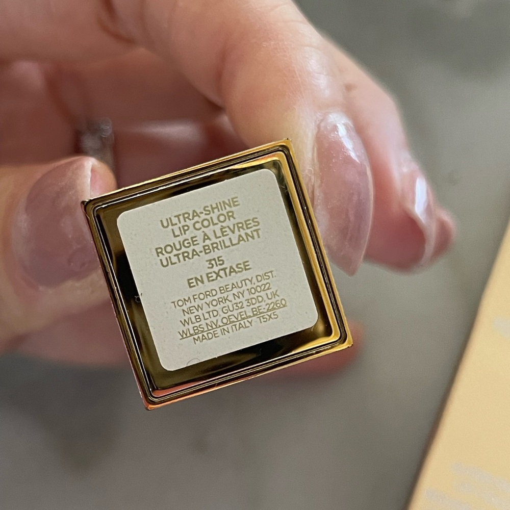 Tom Ford Ultra-Shine Lip Color - Picture 3 of 5